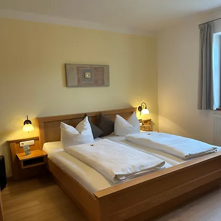 Kramerhof 3* Taufkirchen